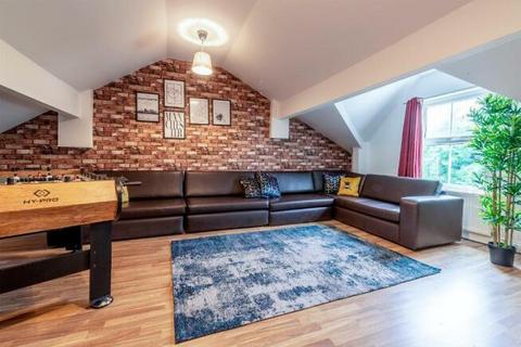 undefined, HOUSESHARE Aubrey Road, Manchester M14