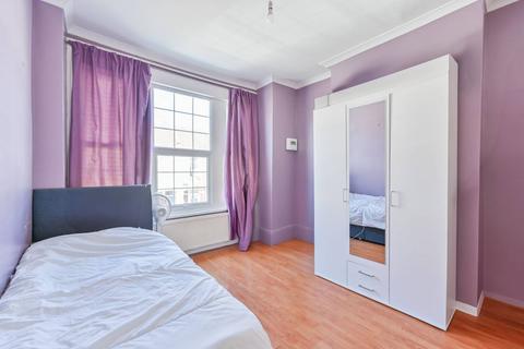 2 bedroom flat for sale, Tynemouth Road, Mitcham, CR4