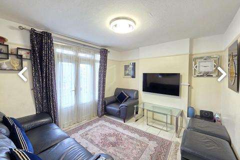 3 bedroom flat for sale, Harrow Road, Wembley HA9