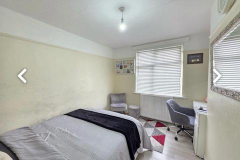 3 bedroom flat for sale, Harrow Road, Wembley HA9