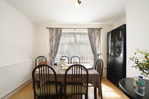 3 bedroom terraced house for sale, Ballards Road, London, NW2 - SEE 3D VIRTUAL TOUR ONLINE!