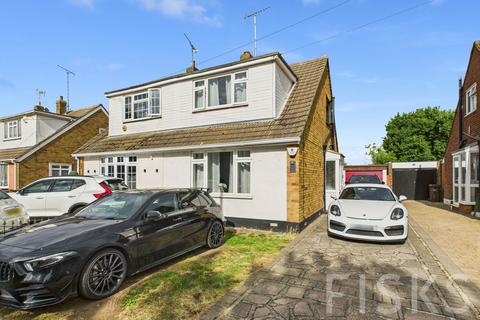 2 bedroom chalet for sale, Rushbottom Lane, Benfleet, SS7