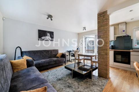 undefined, St. Michaels Close, London, E16