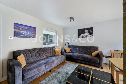 undefined, St. Michaels Close, London, E16