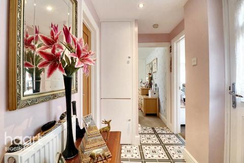 11 Everglade, Biggin Hill, Westerham, TN16 3QD