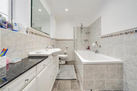 2 bedroom apartment for sale, Bath Road, Bournemouth