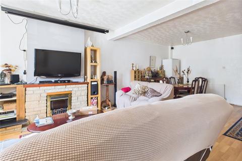3 bedroom terraced house for sale, Cricklade Road, Swindon SN2