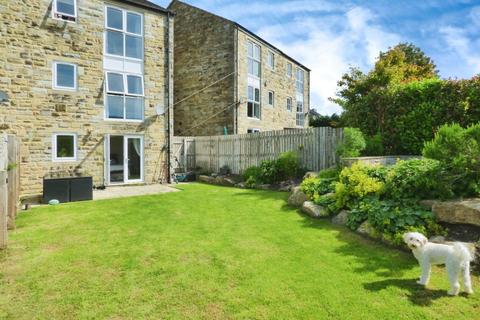 4 bedroom semi-detached house for sale, Hollingworth Close, Skipton