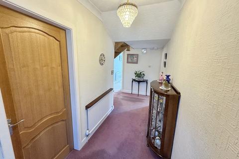 4 bedroom detached bungalow for sale, Bryn Derwen, Abergele, Conwy, LL22 8DE