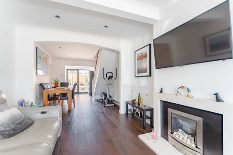 3 bedroom chalet for sale, Meadow Close, Hellesdon