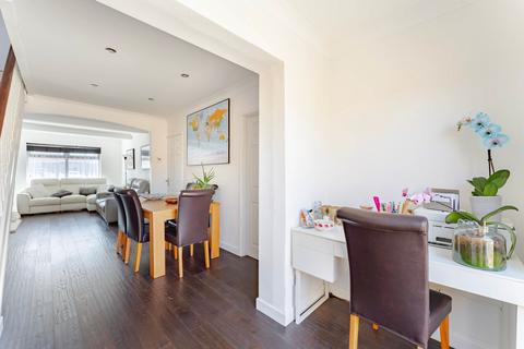 3 bedroom chalet for sale, Meadow Close, Hellesdon