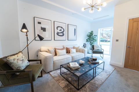 4 bedroom terraced house for sale, Borough Road, Altrincham WA15