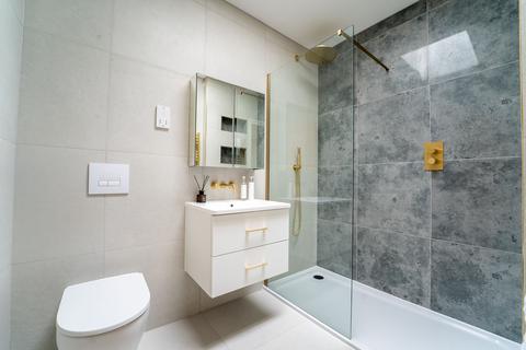 4 bedroom terraced house for sale, Borough Road, Altrincham WA15