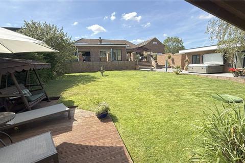 5 bedroom bungalow for sale, Hillcrest Road, Horndon-on-the-Hill, Essex, SS17