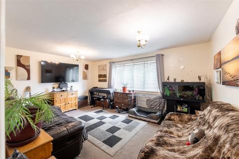 2 bedroom flat for sale, Shawdon Close, Westerhope, NE5