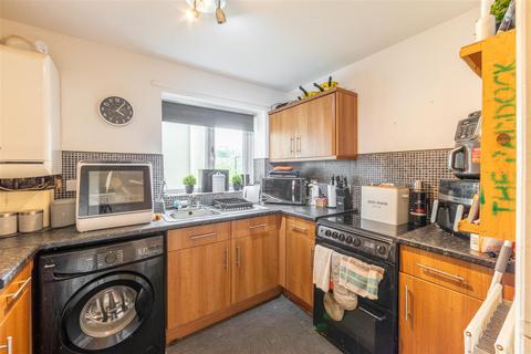 2 bedroom flat for sale, Shawdon Close, Westerhope, NE5