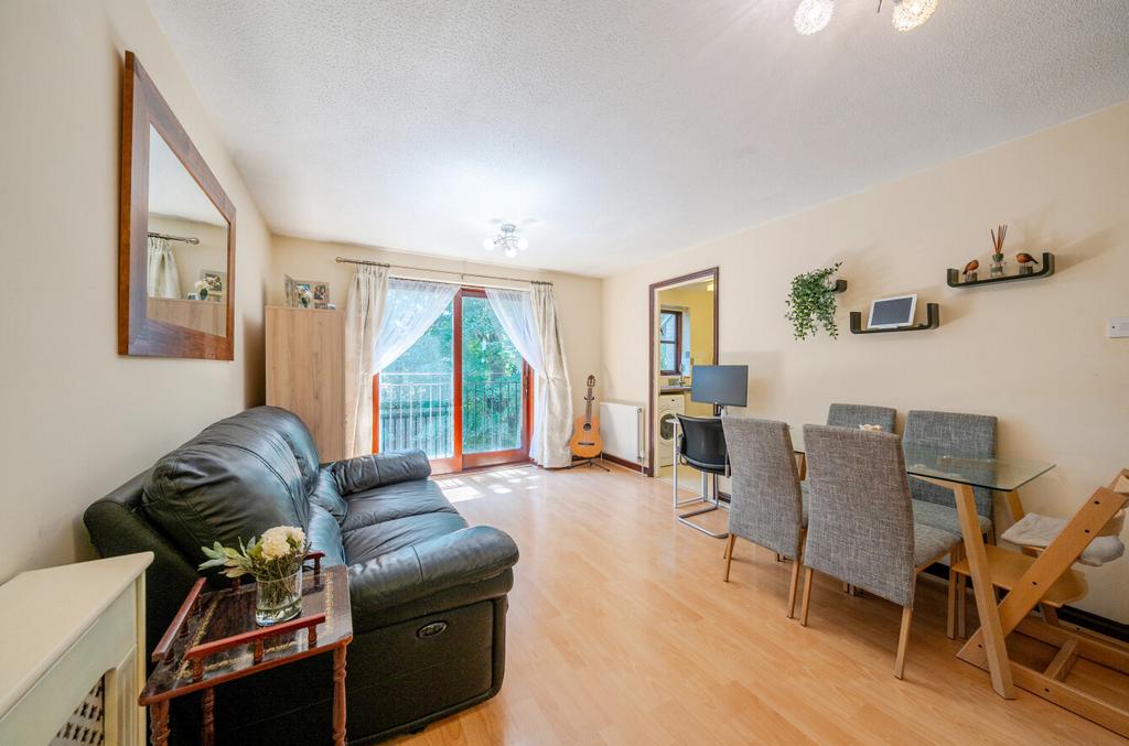 Sitting/Dining Room