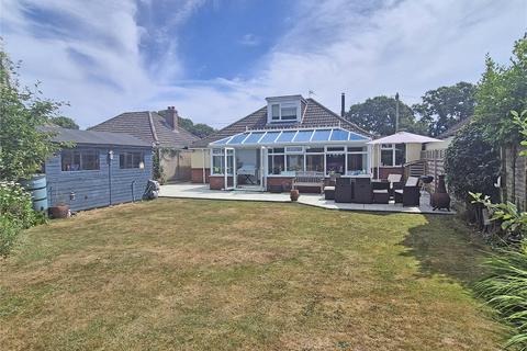 Oakwood Avenue, New Milton, Hampshire, BH25