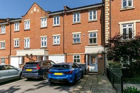 undefined, Royal Earlswood Park, Redhill, Surrey, RH1