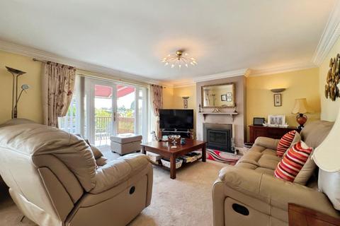 4 bedroom detached house for sale, Cliff Road, Hythe