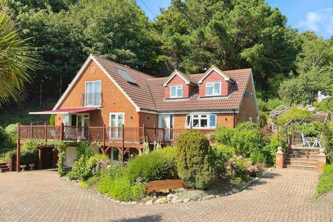 4 bedroom detached house for sale, Cliff Road, Hythe