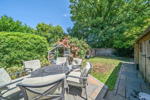 undefined, Clements Close, Binsted, Alton, Hampshire, GU34