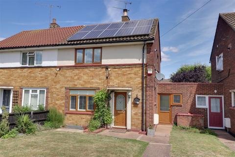2 bedroom semi-detached house for sale, Parkfields, Benfleet SS7