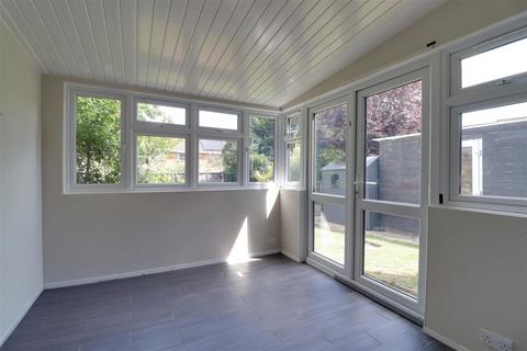 2 bedroom semi-detached house for sale, Parkfields, Benfleet SS7