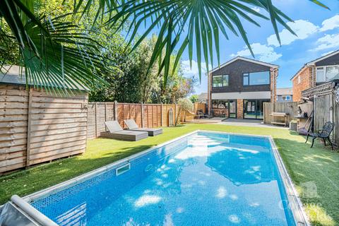 undefined, Robson Close, Enfield, EN2