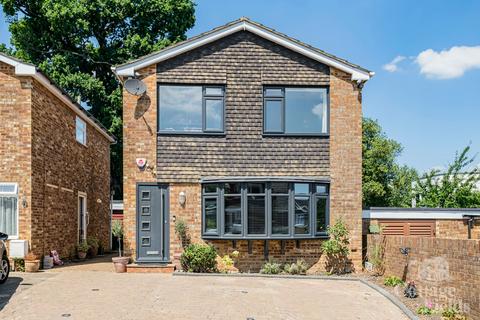 undefined, Robson Close, Enfield, EN2