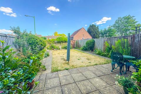 12 Armstrong Close, Newmarket, CB8 8HD
