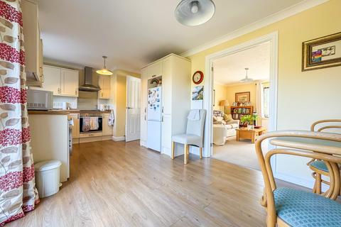12 Armstrong Close, Newmarket, CB8 8HD