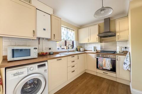 12 Armstrong Close, Newmarket, CB8 8HD