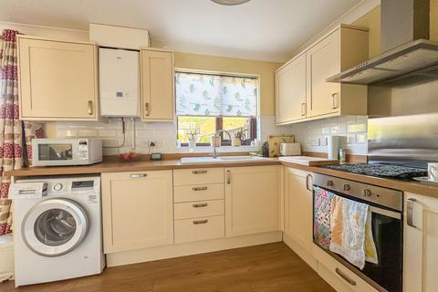 12 Armstrong Close, Newmarket, CB8 8HD