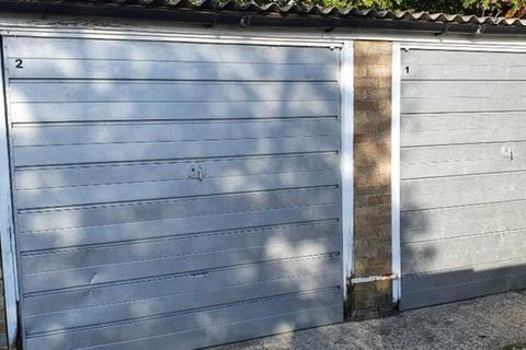 Garage to rent, New Park Road, Ashford TW15