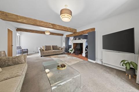 6 bedroom detached house for sale, Leys Road, Northampton NN6