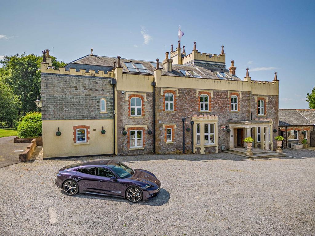 Ludbrook Manor