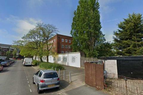 Garage to rent, Greenhill Way, Harrow HA1