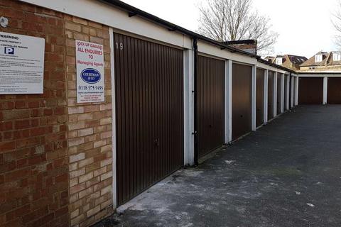 Garage to rent, Greenhill Way, Harrow HA1