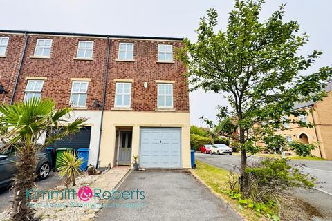 4 bedroom end of terrace house for sale, Flamborough Walk, Seaham, Durham, SR7 7WS