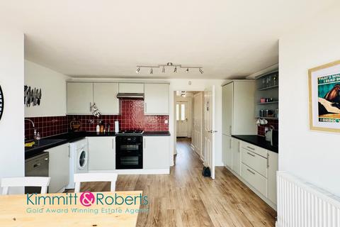 4 bedroom end of terrace house for sale, Flamborough Walk, Seaham, Durham, SR7 7WS