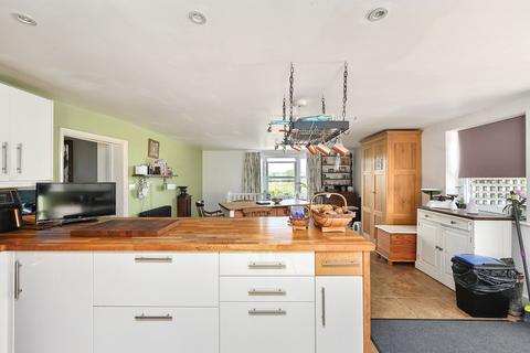 4 bedroom detached house for sale, Newtons Hill, Hartfield, TN7