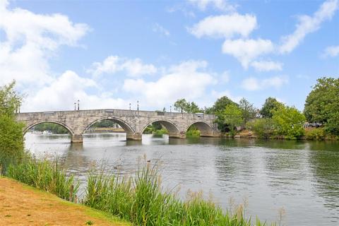 2 bedroom detached house for sale, 18 Bridge House Bridge Wharf Chertsey