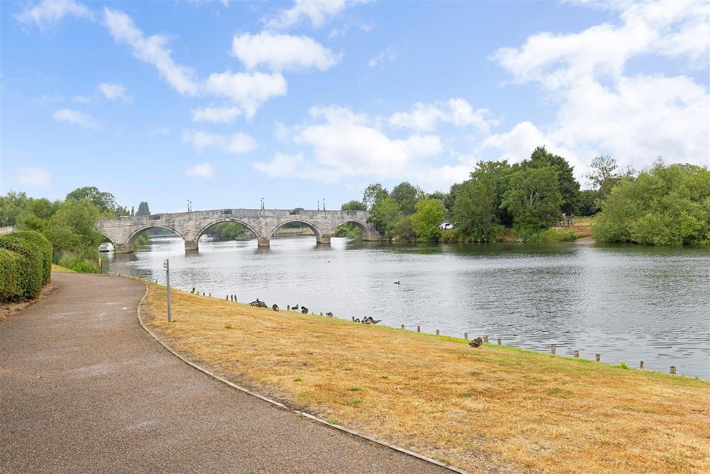 94634 Apartment 18 Bridge House Bridge (25).jpg