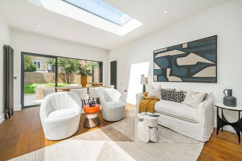 86 Moring Road, Tooting, London, SW17 8DL