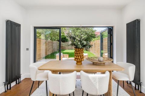 86 Moring Road, Tooting, London, SW17 8DL
