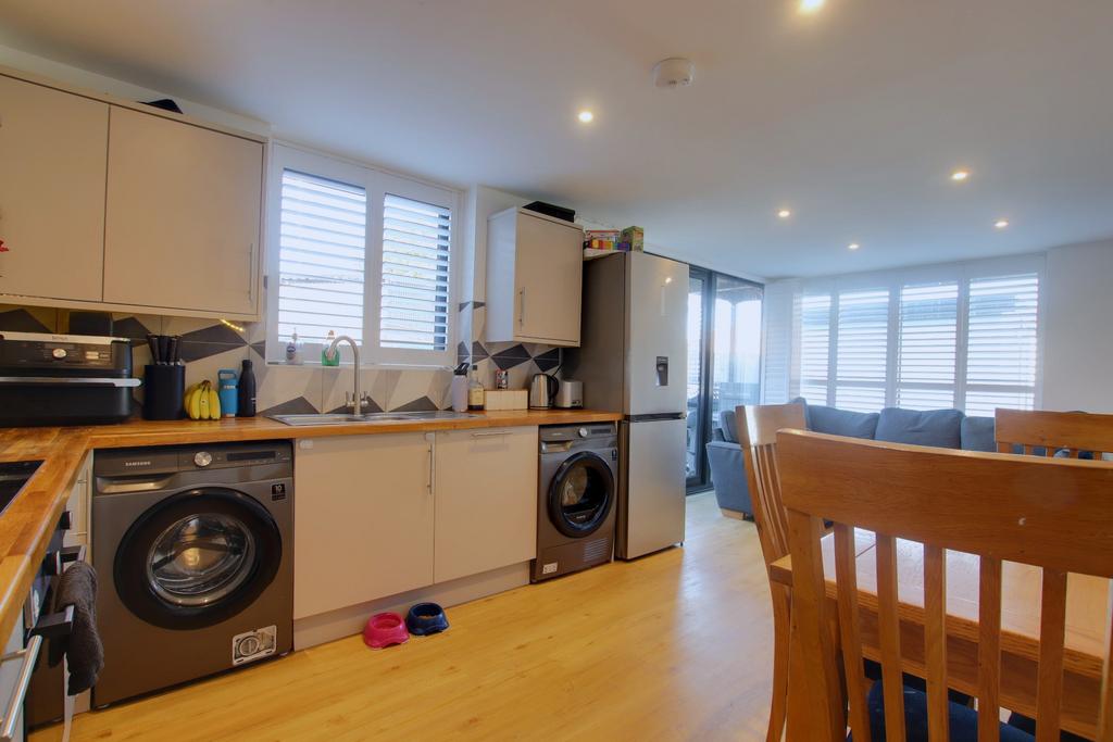 Kitchen/living room