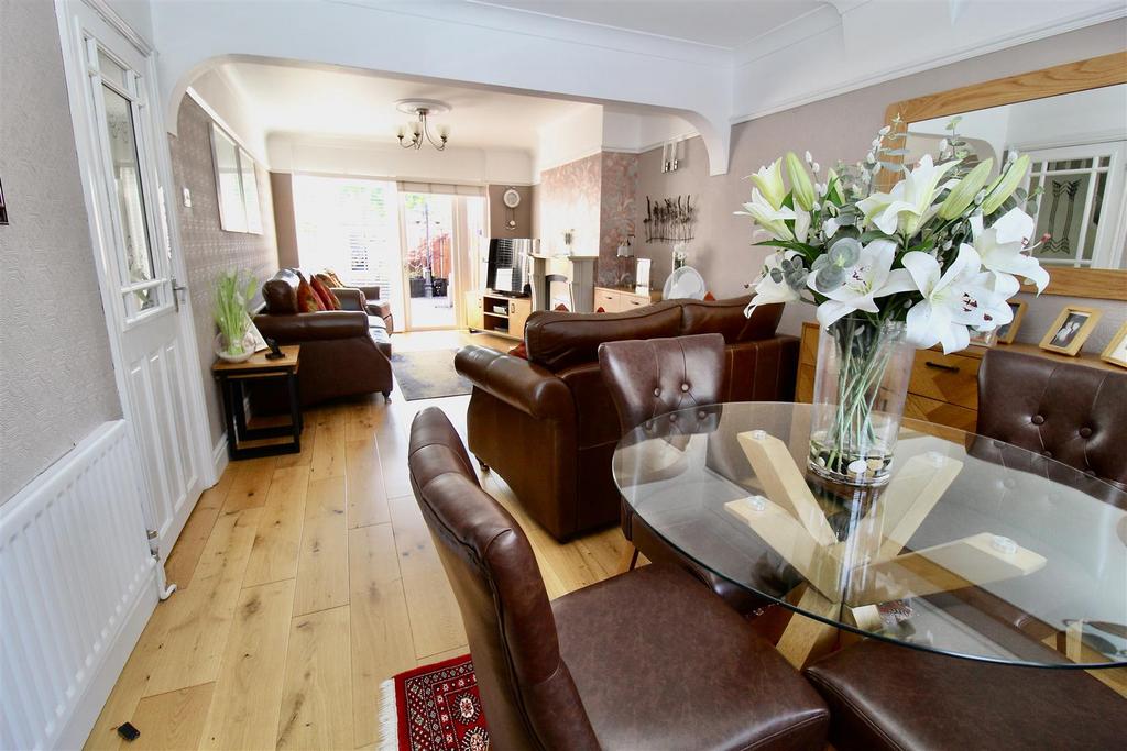 Through Lounge