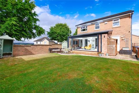 4 bedroom detached house for sale, Roundhead Fold, Bradford BD10