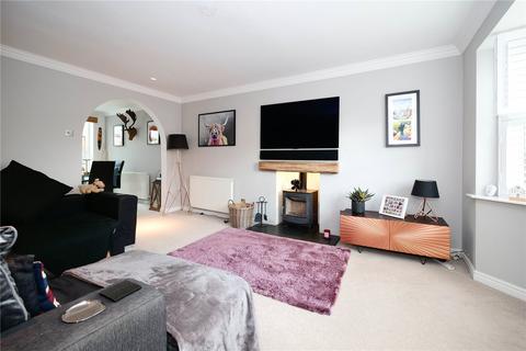 4 bedroom detached house for sale, Roundhead Fold, Bradford BD10